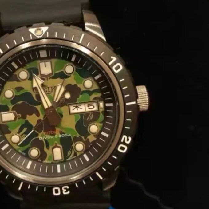 BAPE X Seiko MEKANISK DYKKERUR Crossover
